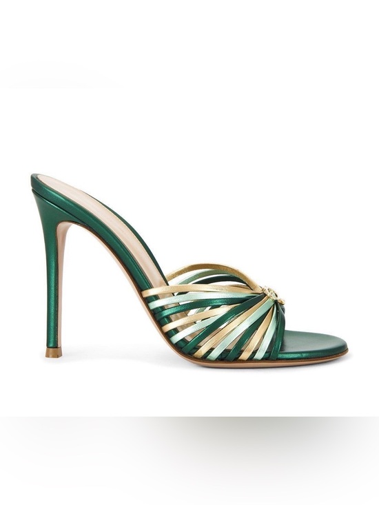 Gianvito Rossi Shoes - NWT Gianvito Rossi Green/Gold Leather Sandal EU39.5 - Full Inclusion